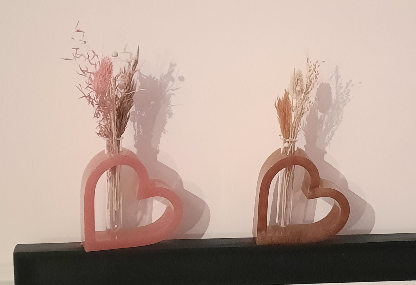 Epoxy hart met vaasje een droogbloemen