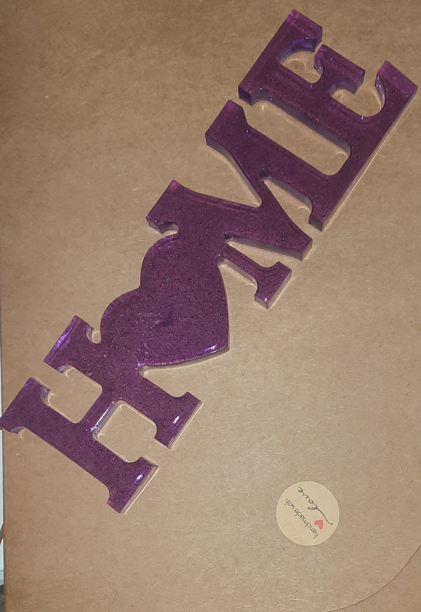Figuur in epoxy: HOME